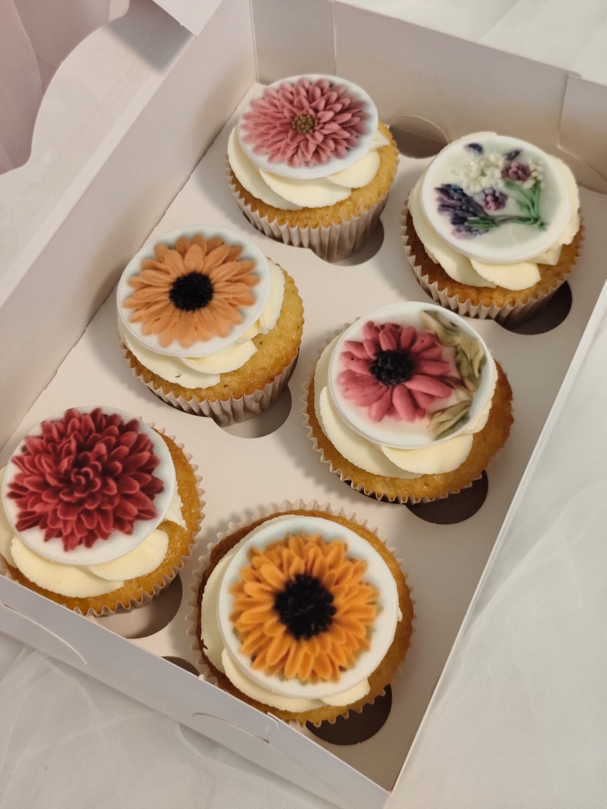 Cupcakes op maat – verjaardag – Judy's Bakeaway Zottegem