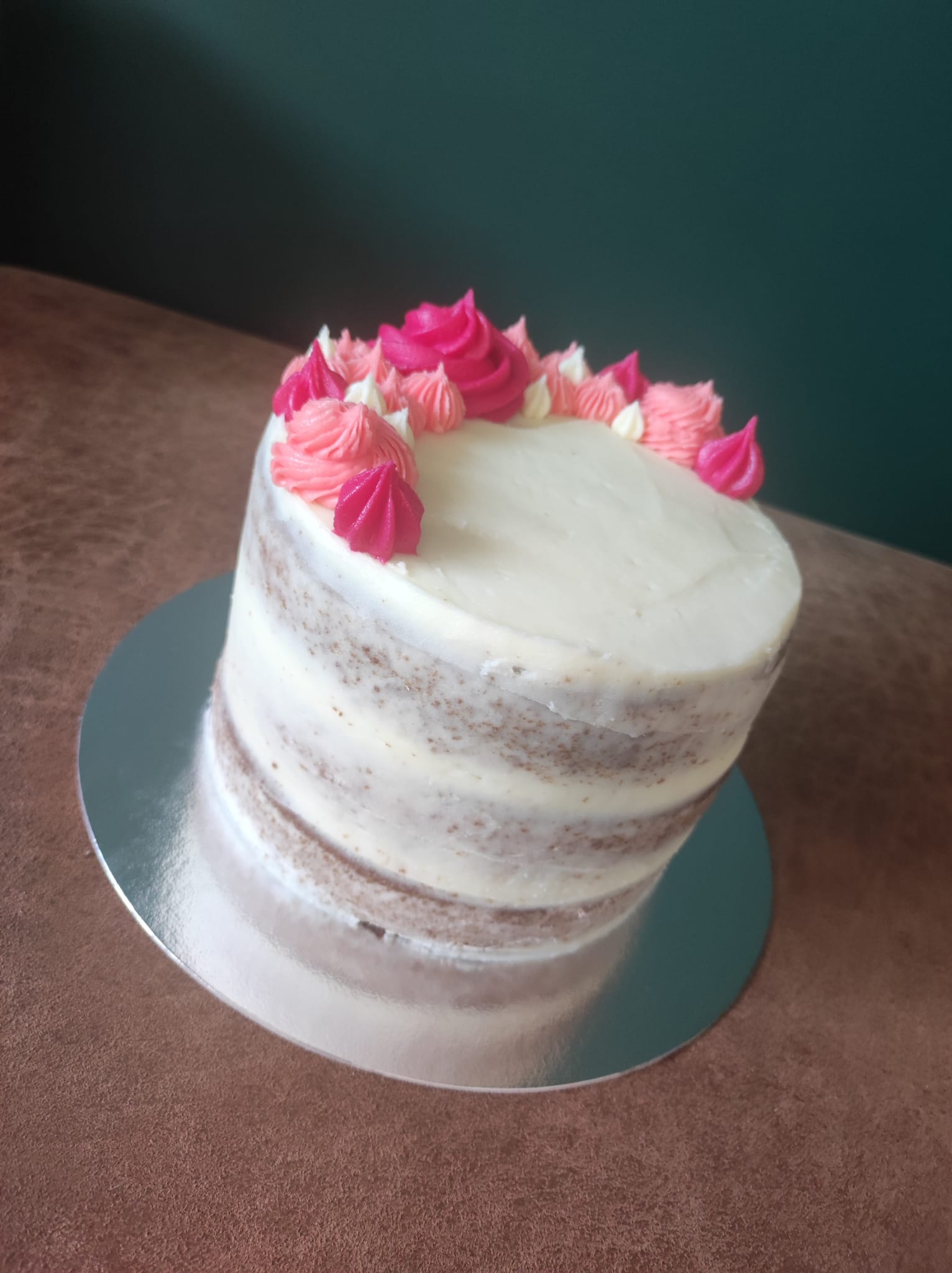 Butter cream cake - Semi naked