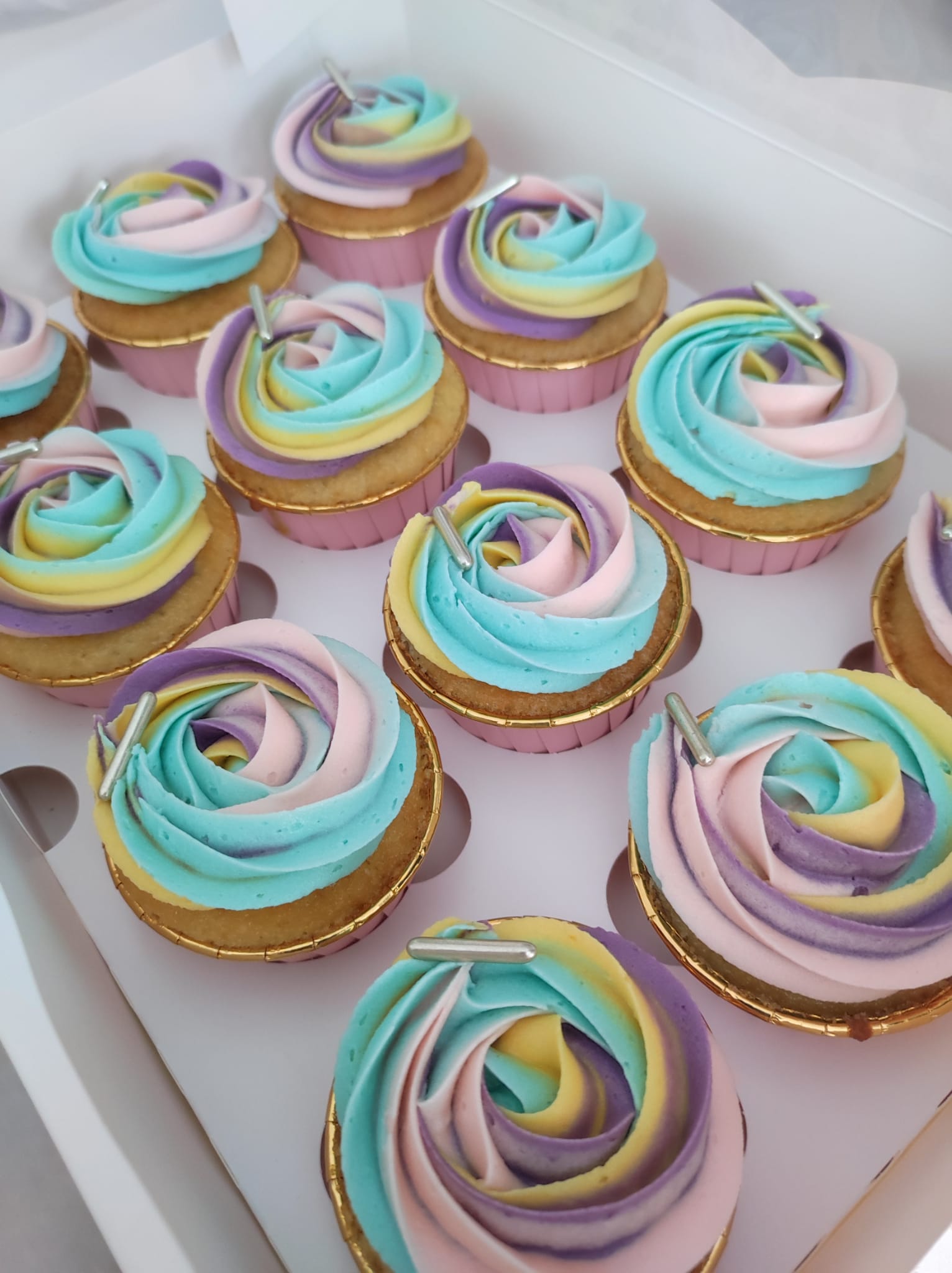 Cupcakes - multicolor